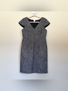 Banana Republic Gray V-Neck Sheath Midi Dress
